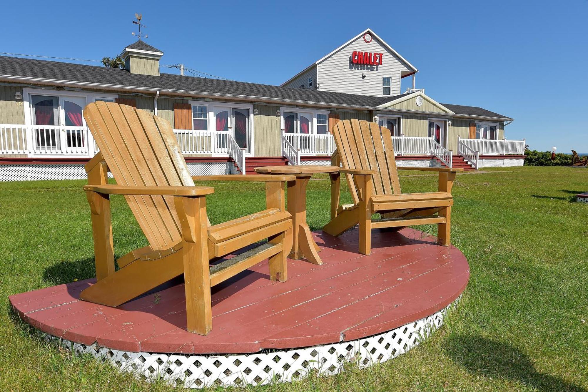 Motel Et Chalets Bo-Fleuve Evangeline Saint-Siméon Quarto foto