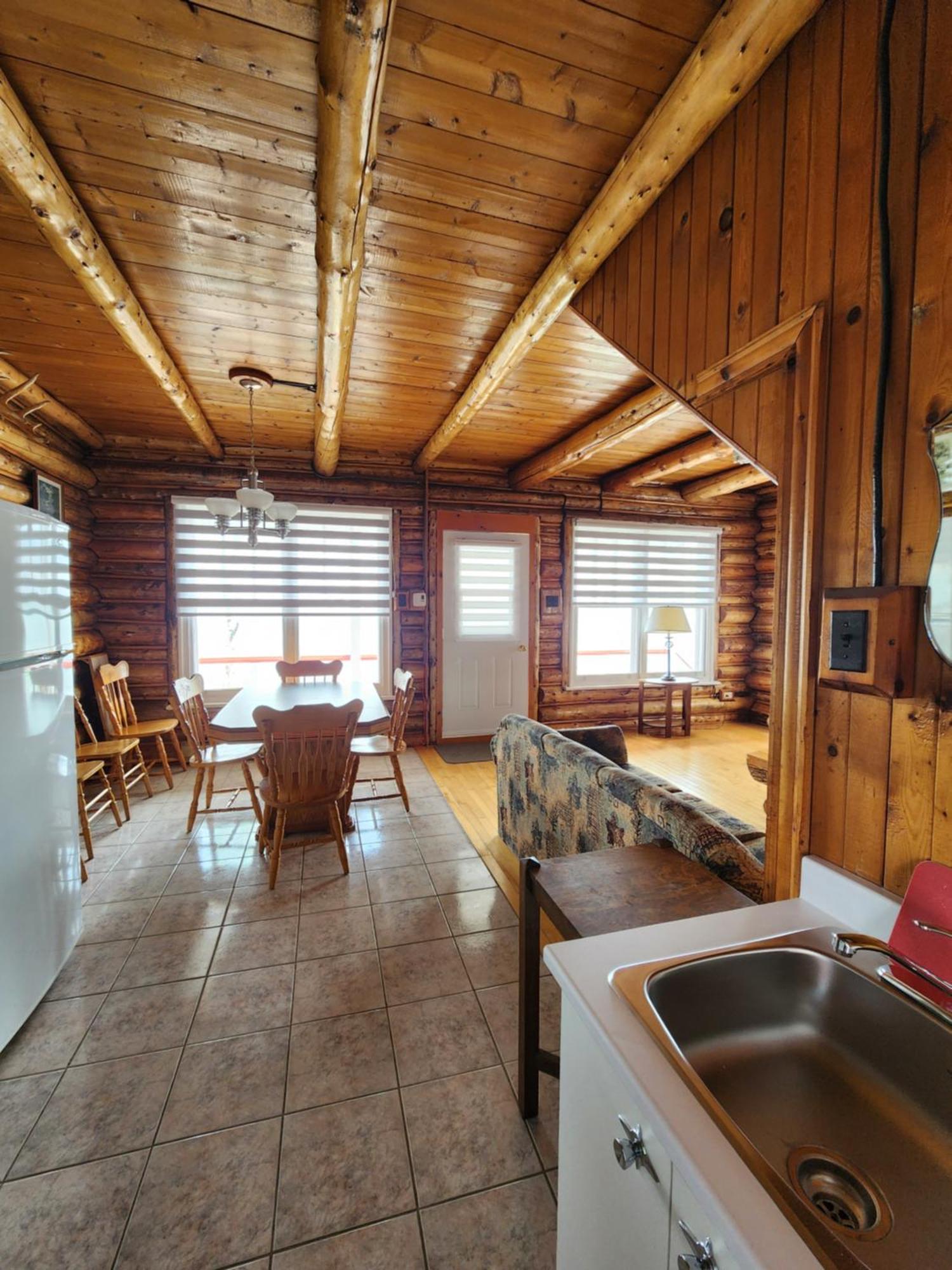 Motel Et Chalets Bo-Fleuve Evangeline Saint-Siméon Exterior foto
